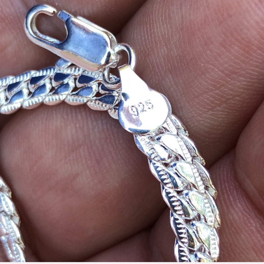 Silver Plated snake necklace/chain - Picture 7 of 8